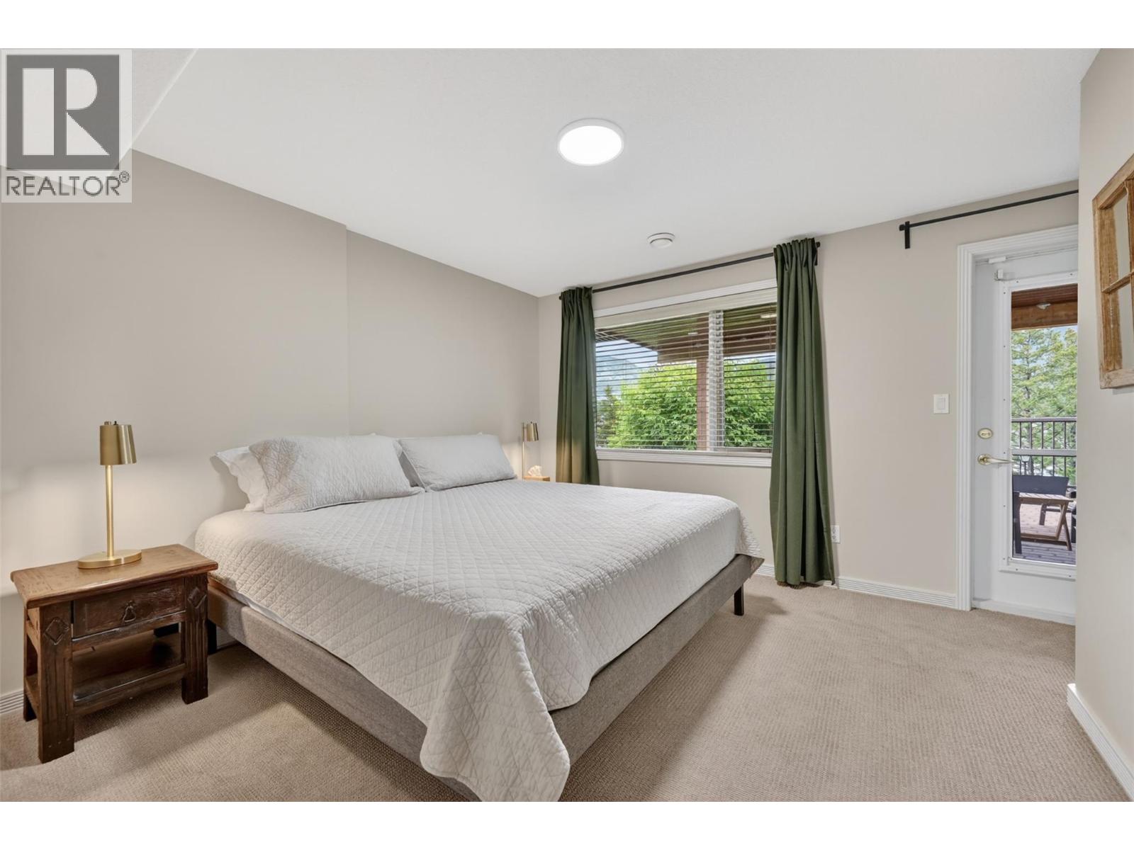 821 4th Avenue - 39