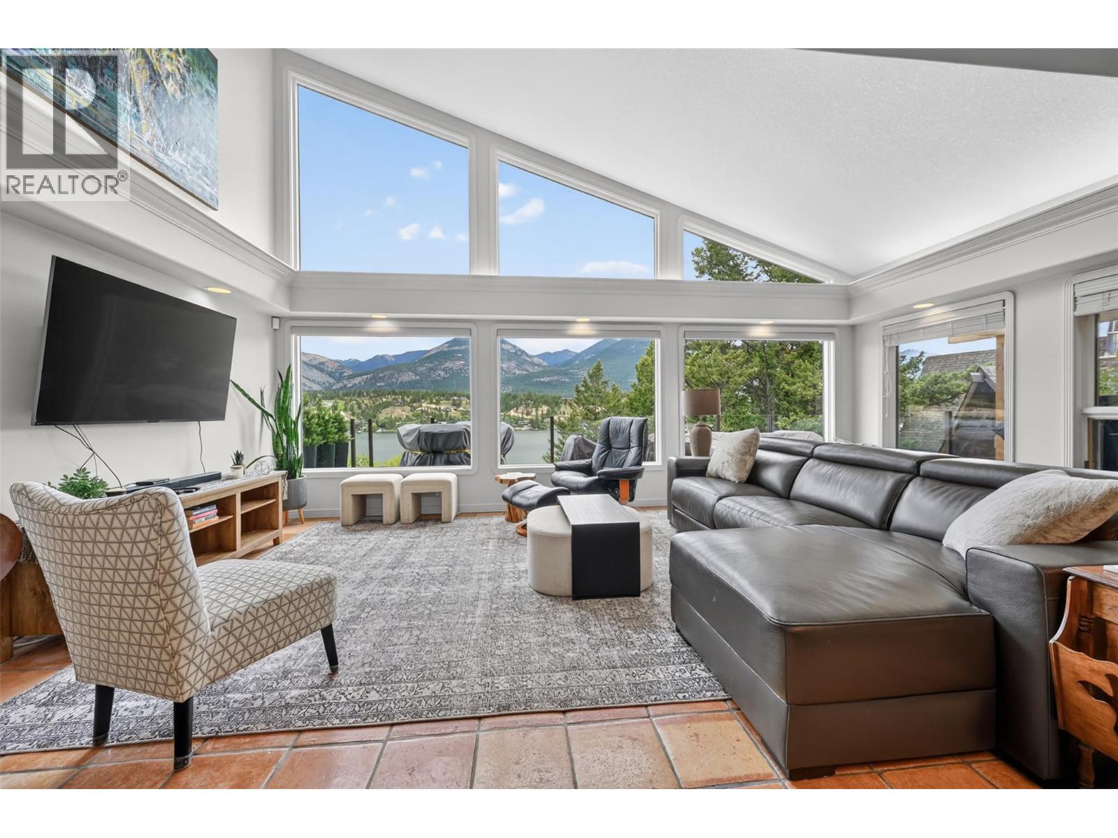 821 4th Avenue - 4