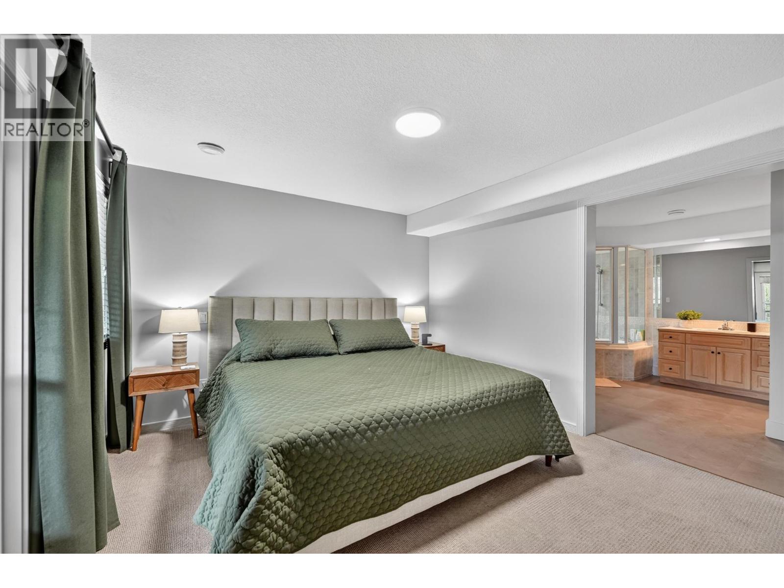 821 4th Avenue - 42