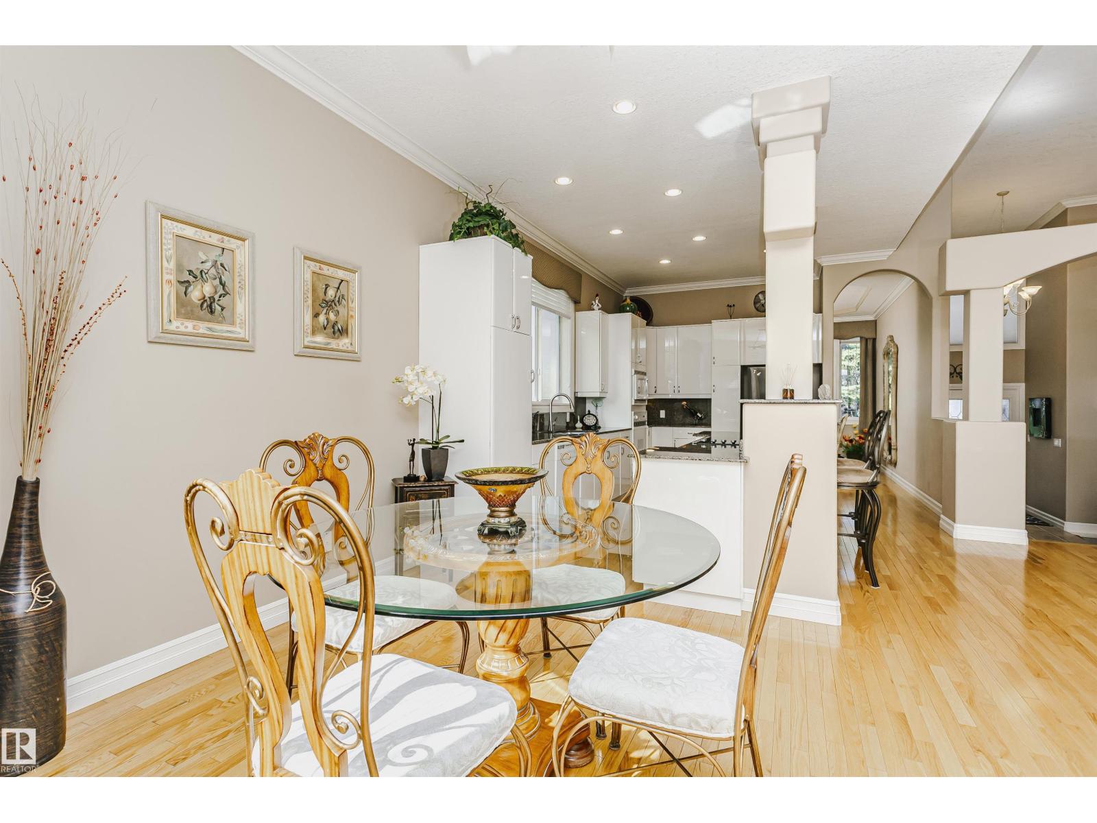 116 DARLINGTON CR NW — photo 13