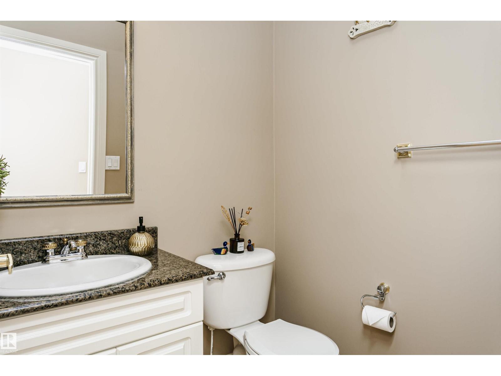 116 DARLINGTON CR NW — photo 25