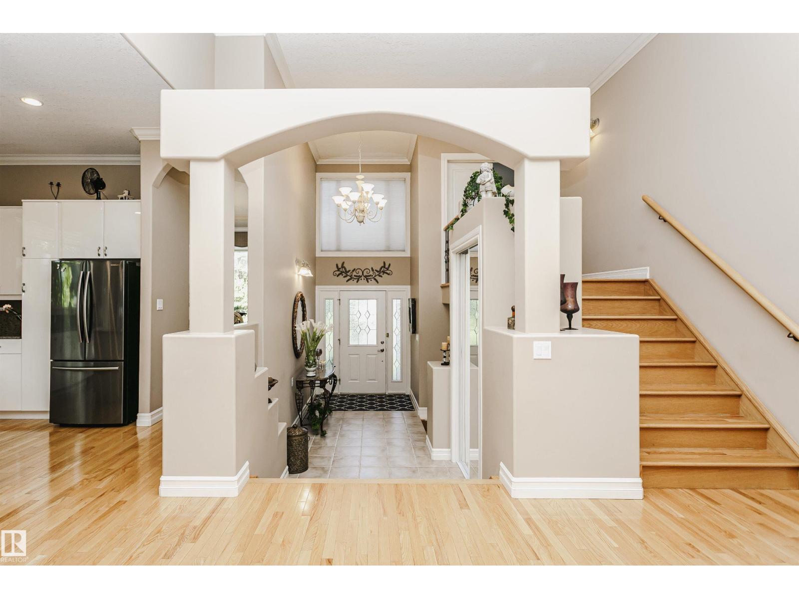 116 DARLINGTON CR NW — photo 7