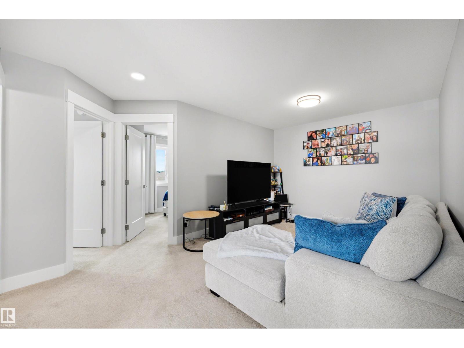 9631 89 ST - 20