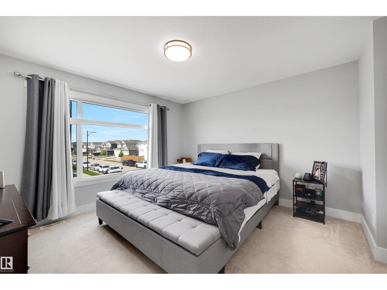 9631 89 ST - 24