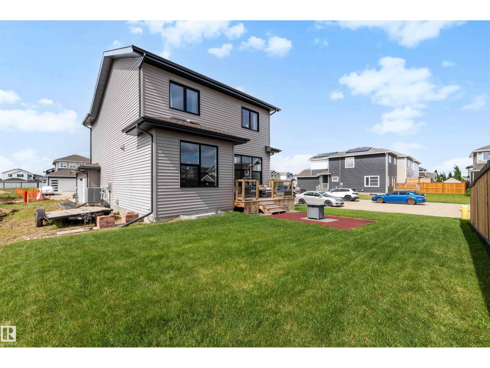 9631 89 ST - 38