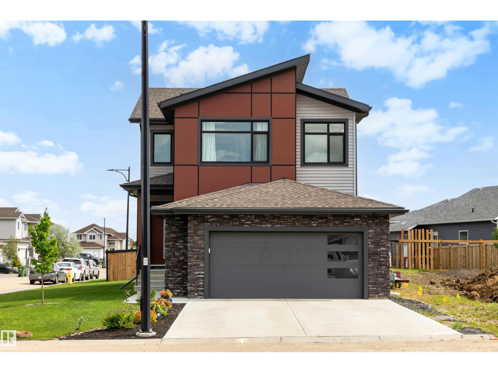 9631 89 ST - 41