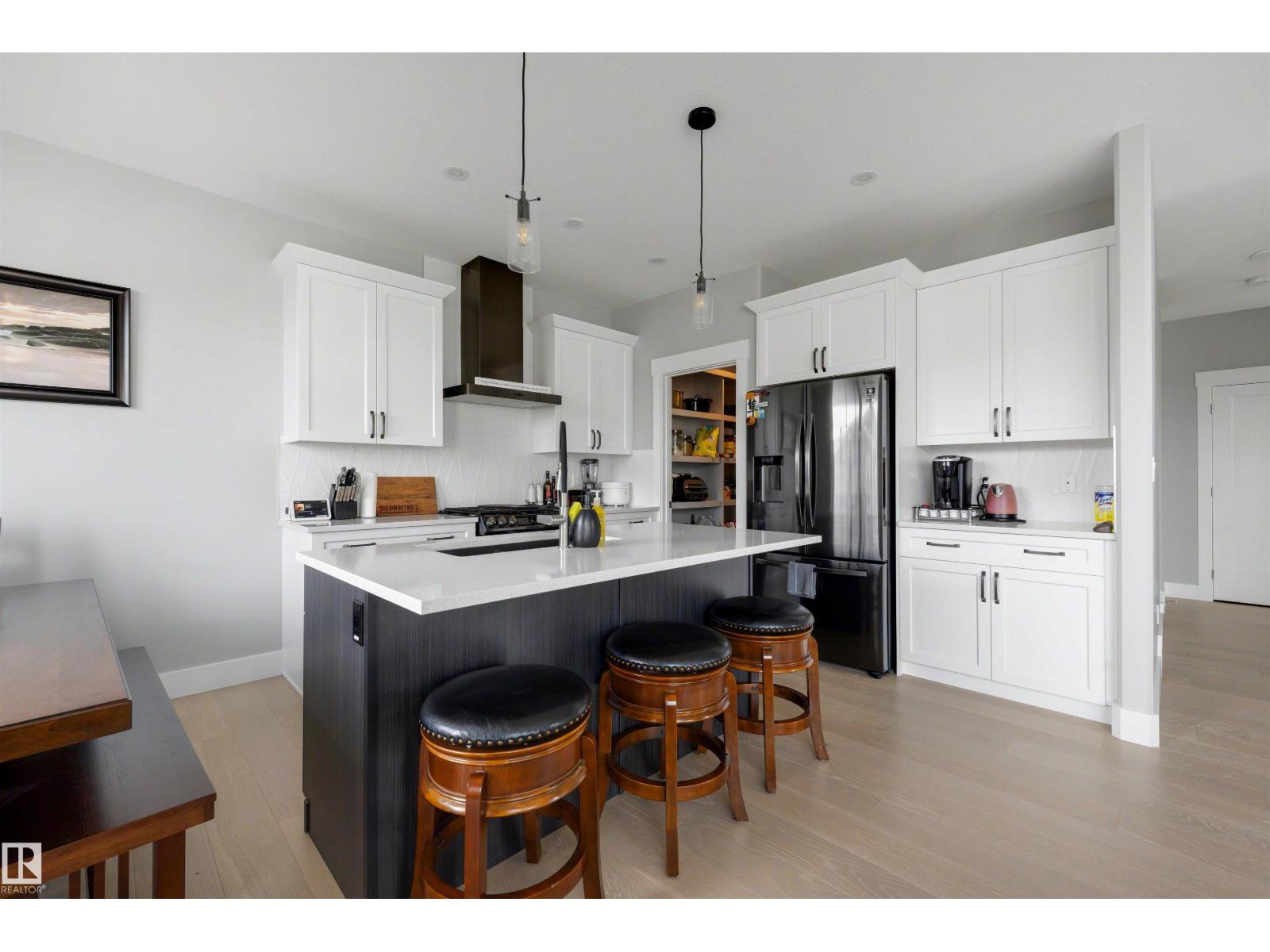 9631 89 ST - 6