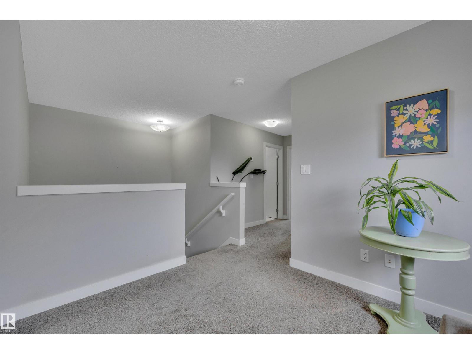 98 SANDALWOOD PL — photo 23