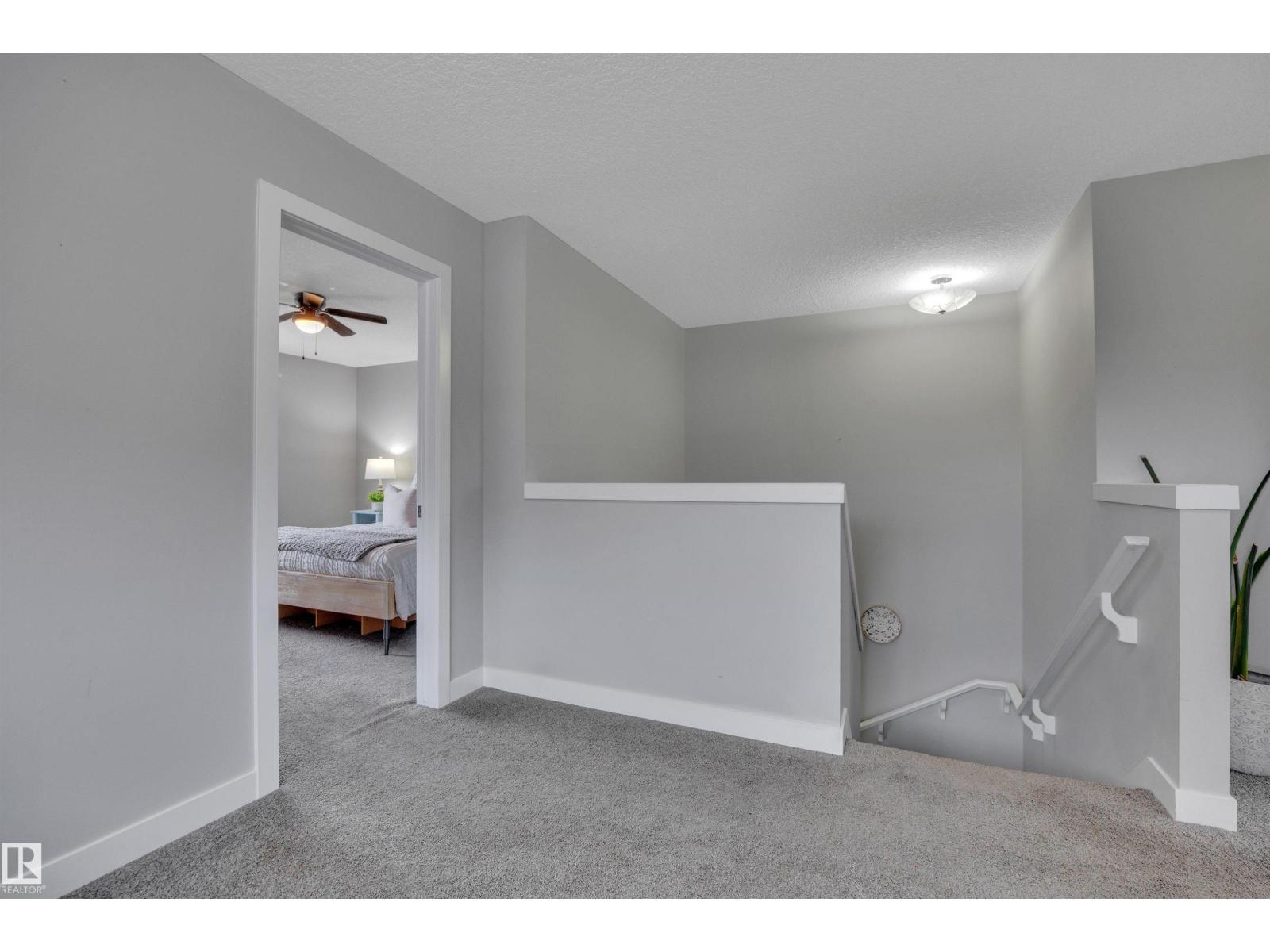 98 SANDALWOOD PL — photo 25