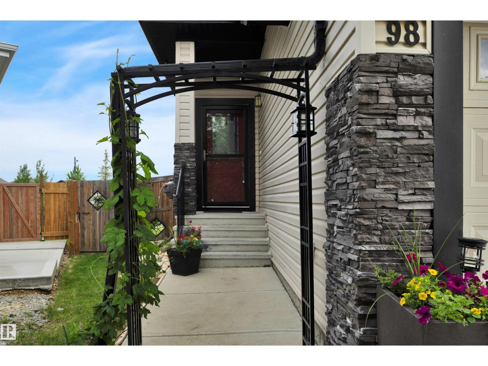 98 SANDALWOOD PL - photo 3