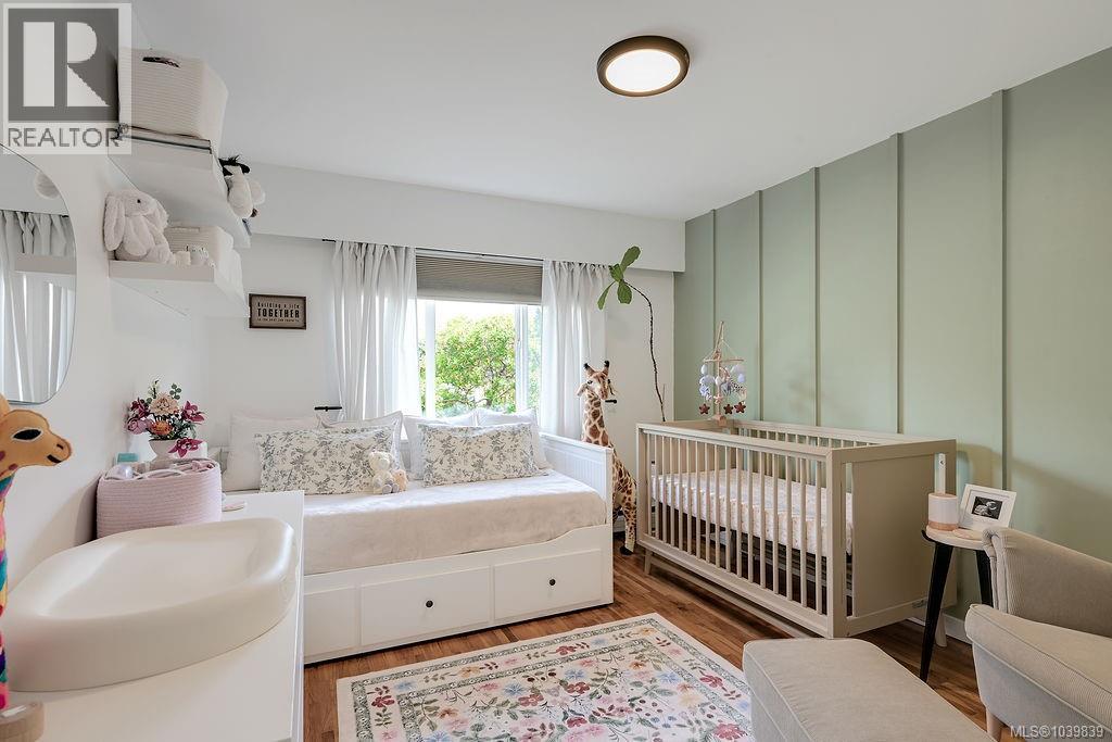 426 Burnside Rd W, Saanich