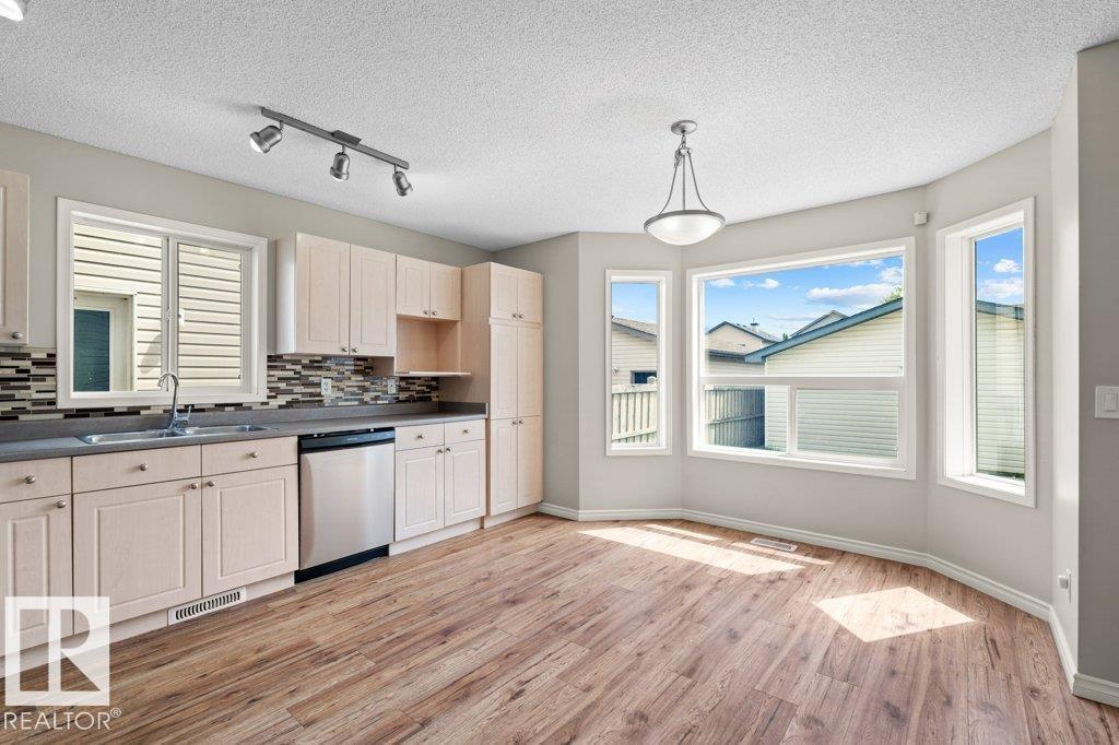 894 MCALLISTER CR SW — photo 10