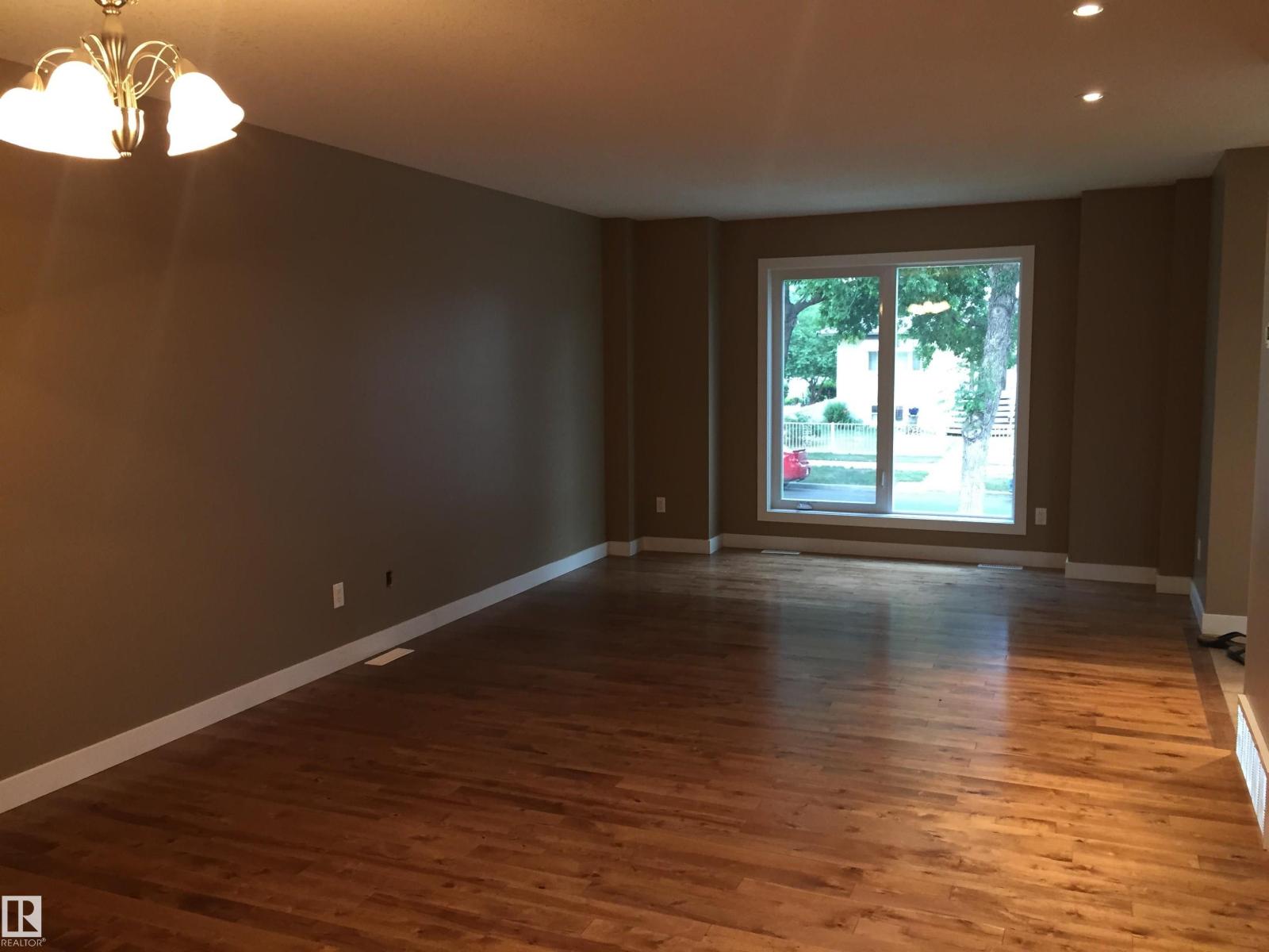 12224 88 ST NW NW - 3