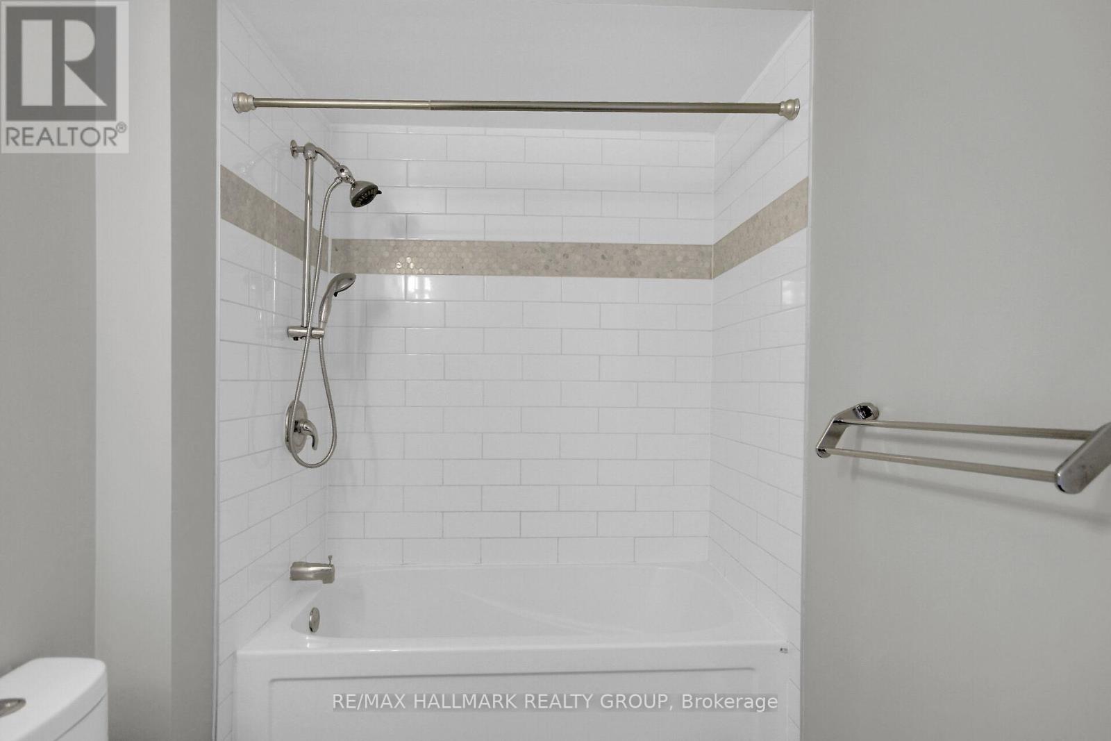 13 COOLSPRING CRESCENT - 15