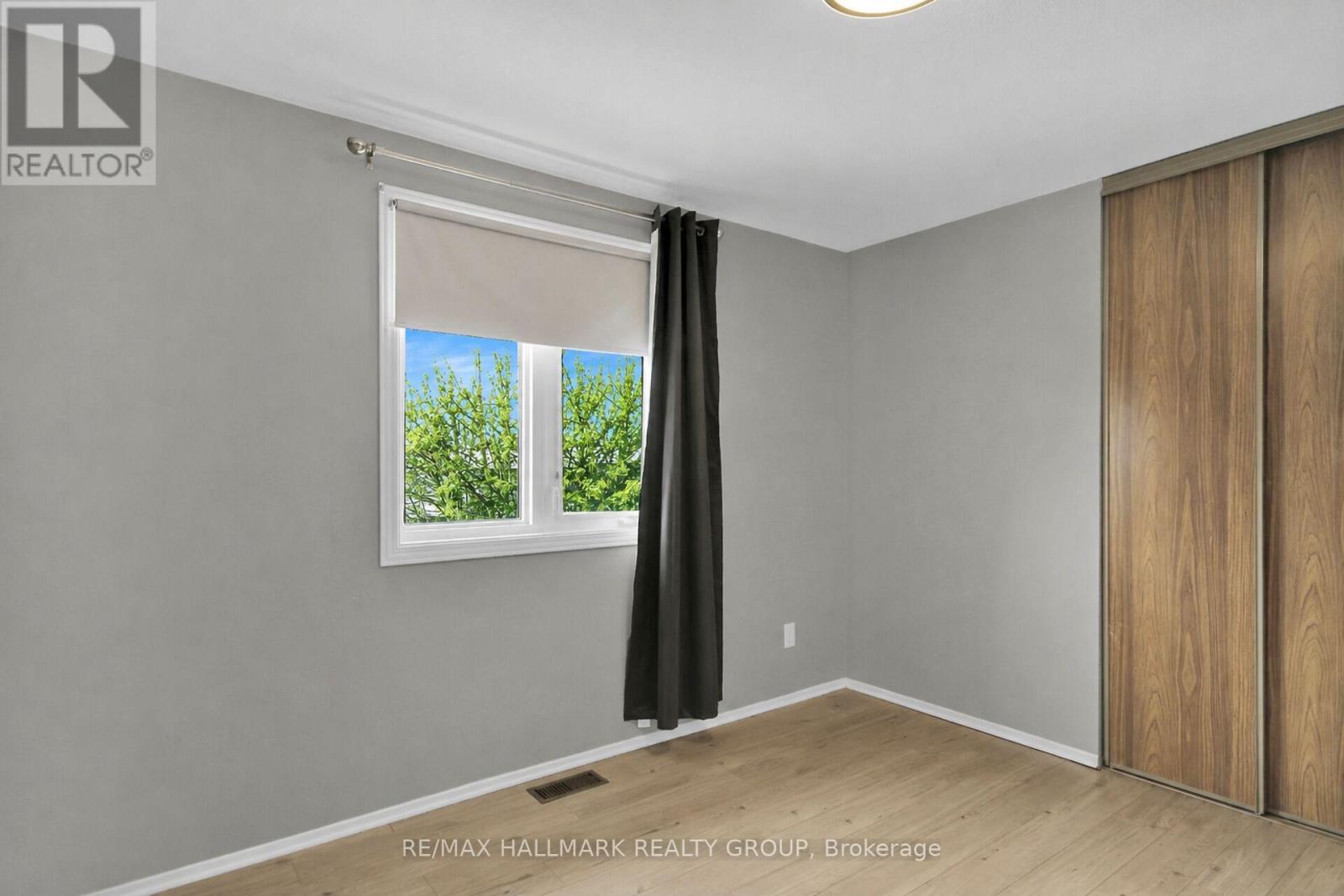 13 COOLSPRING CRESCENT - 18