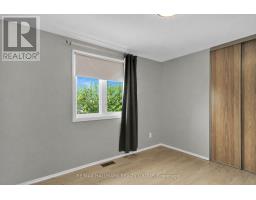13 Coolspring Crescent, Ottawa, ON K2E7M7 Photo 18