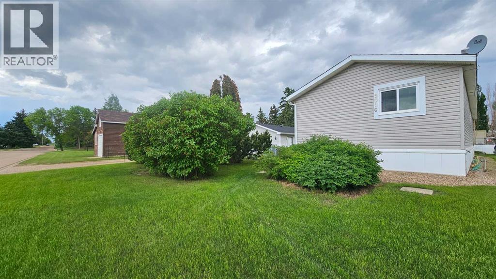 5016 49 Street — photo 39