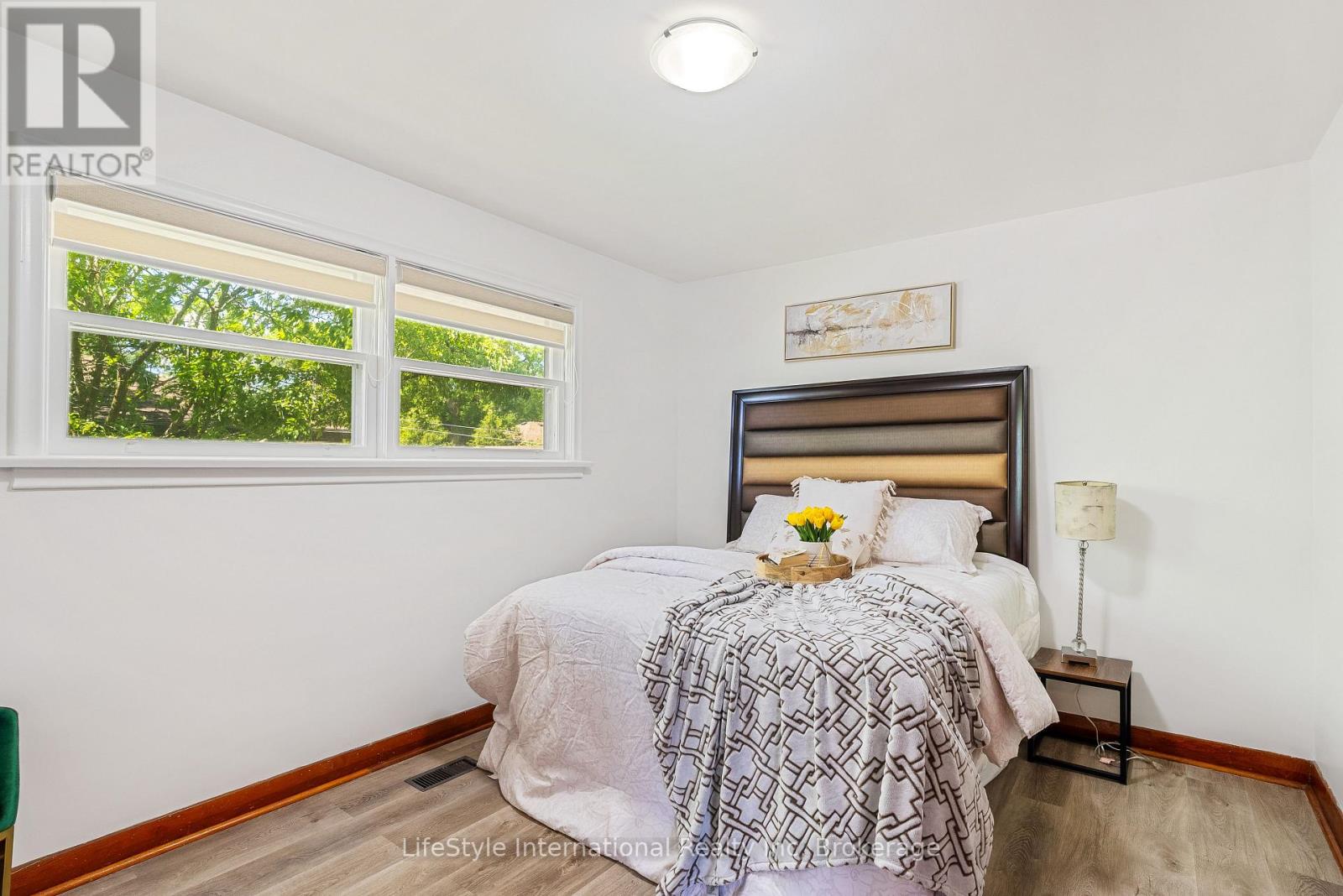 2 WESTMOUNT ROAD - 18