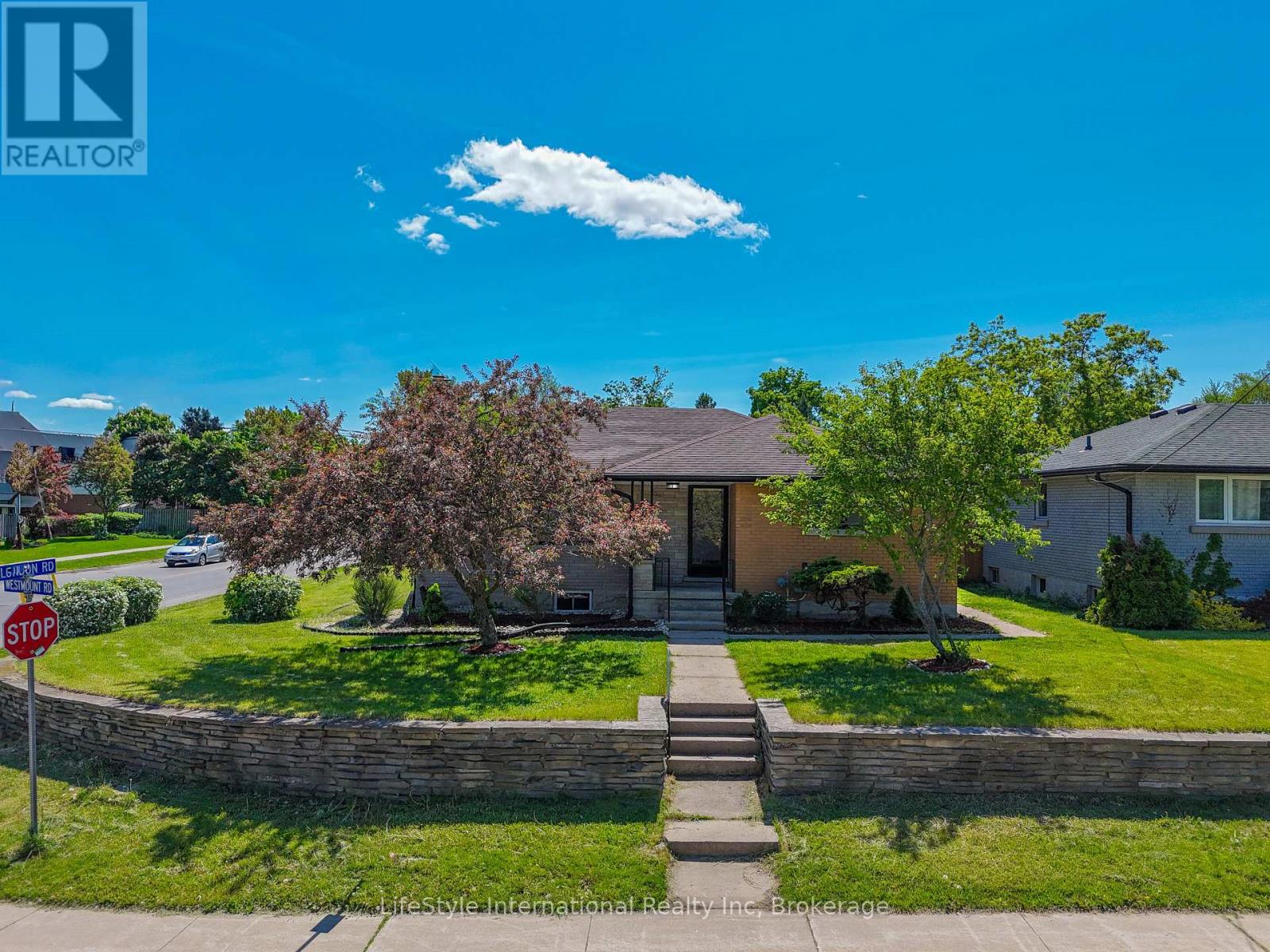 2 WESTMOUNT ROAD - 4