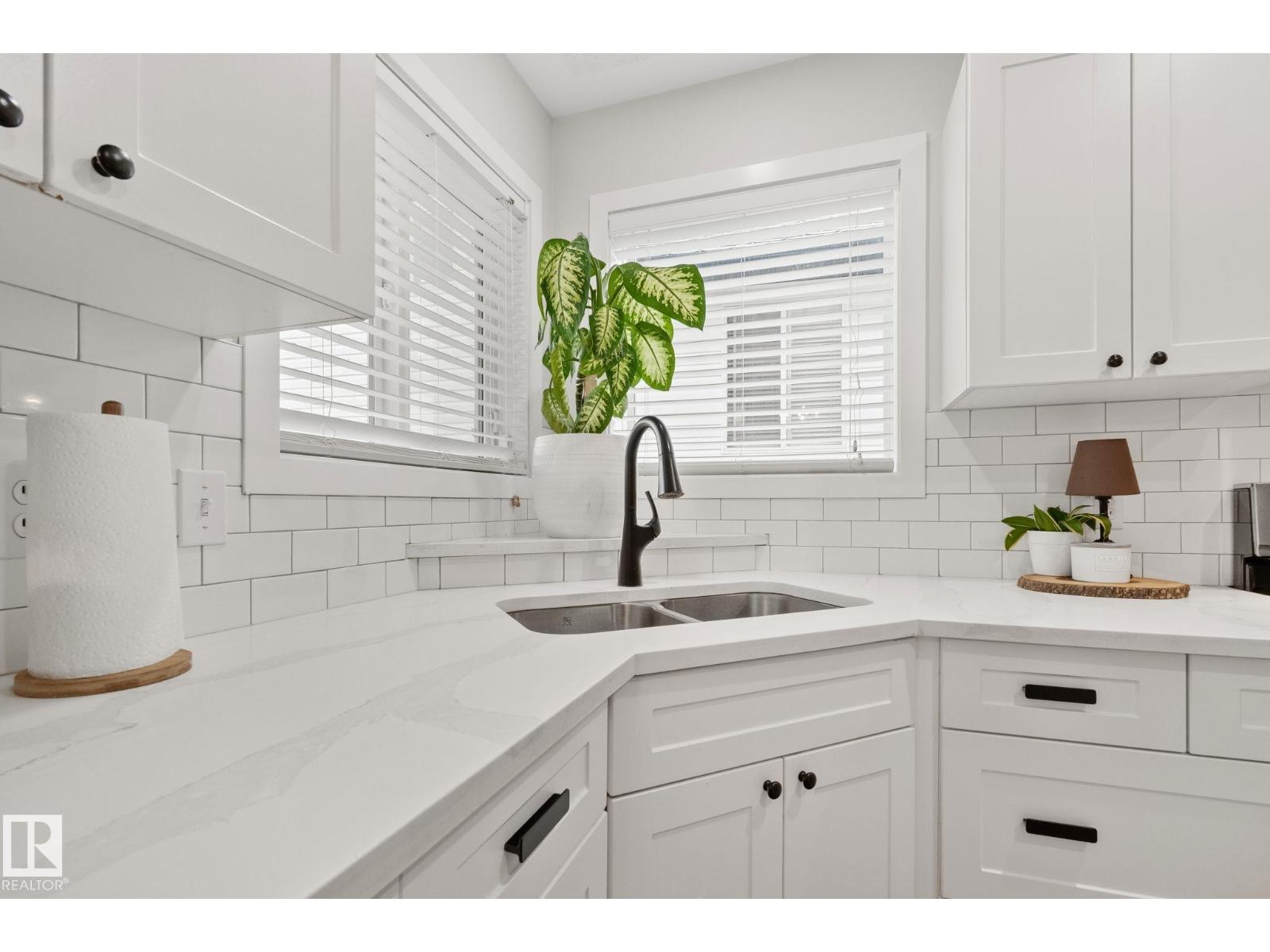 1604 TOMPKINS PL NW NW — photo 10