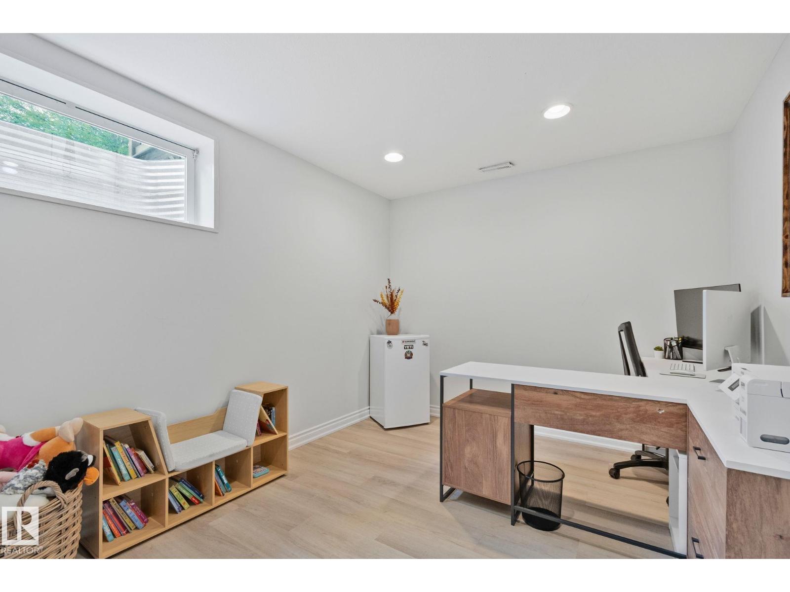 1604 TOMPKINS PL NW NW — photo 33