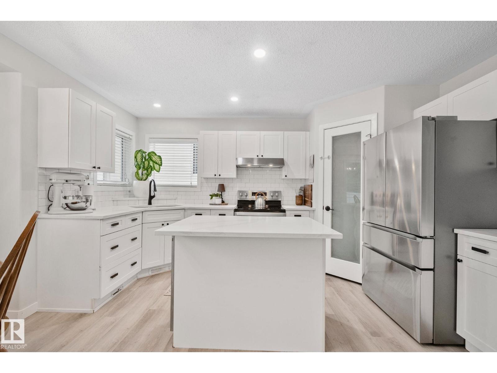 1604 TOMPKINS PL NW NW — photo 9