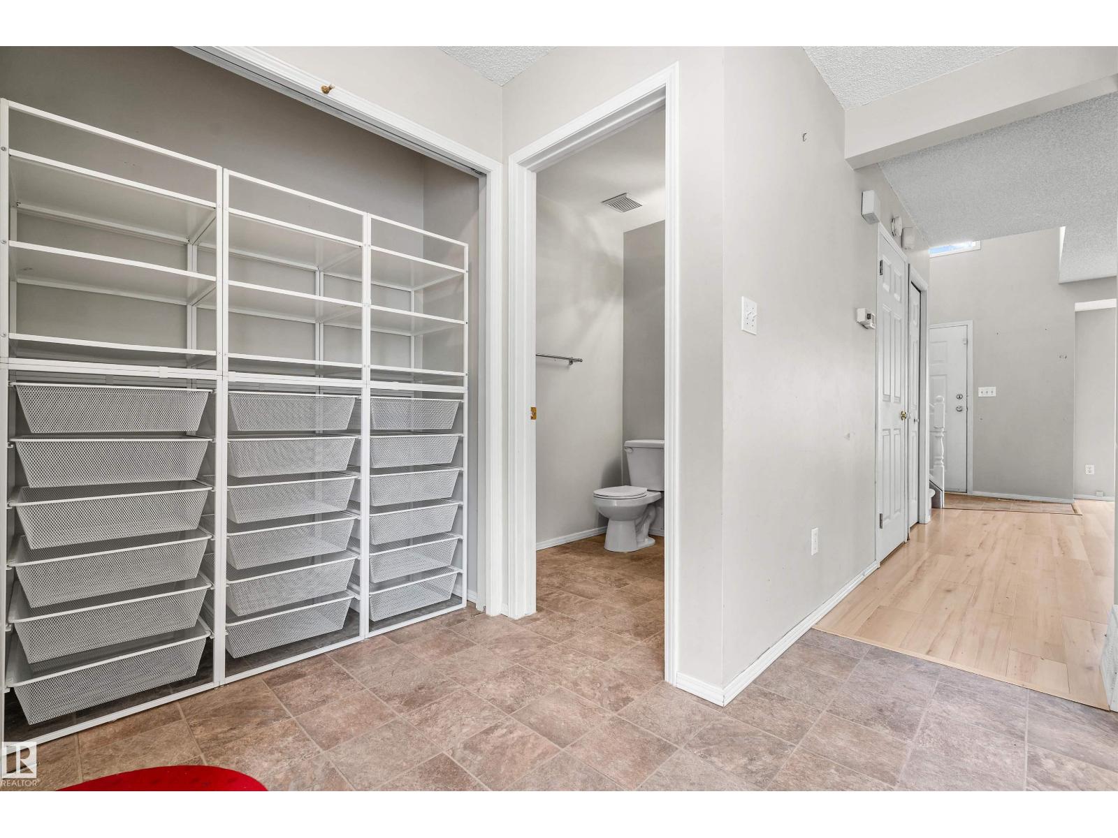 #32 3311 58 ST NW - 14