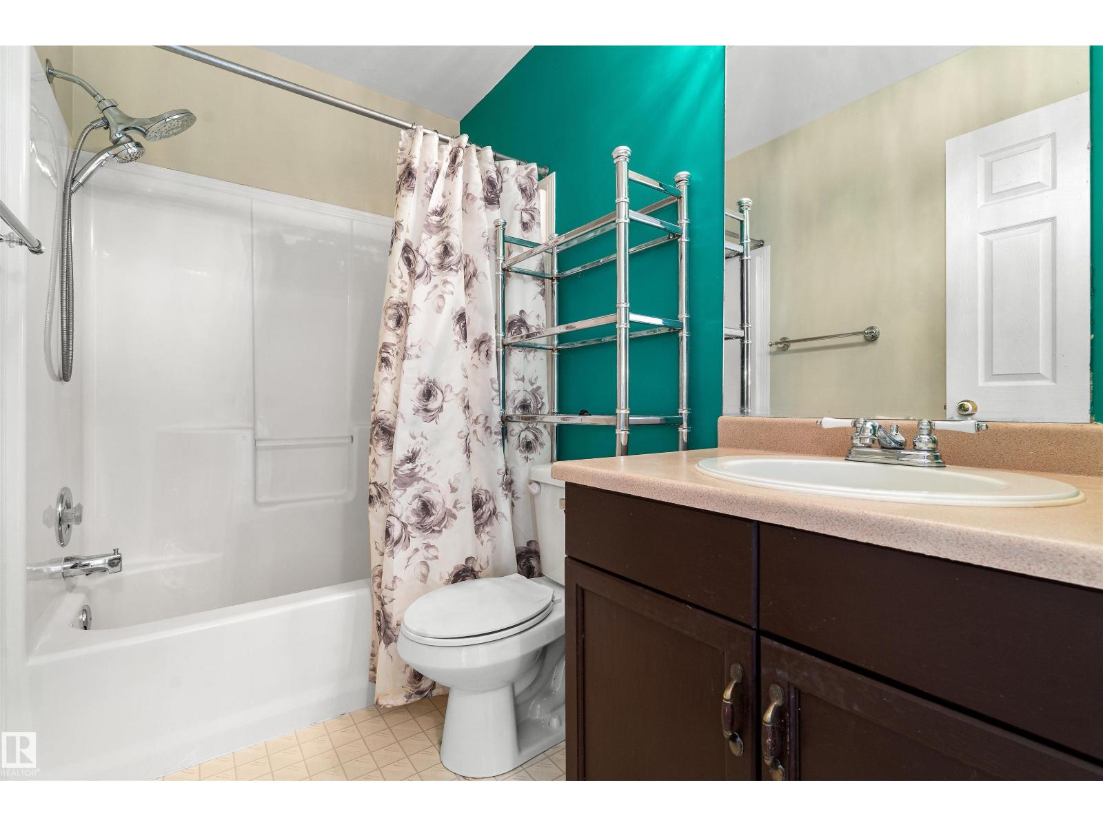 #32 3311 58 ST NW - 27