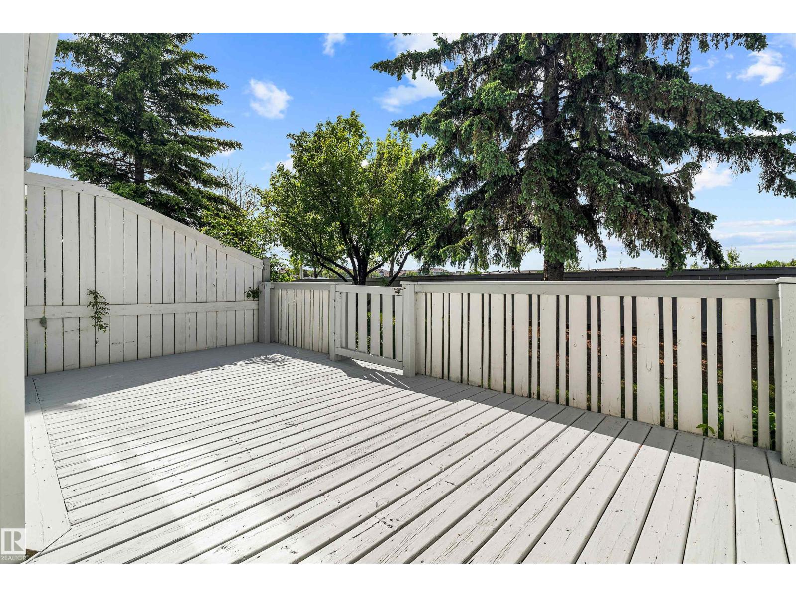 #32 3311 58 ST NW - 28