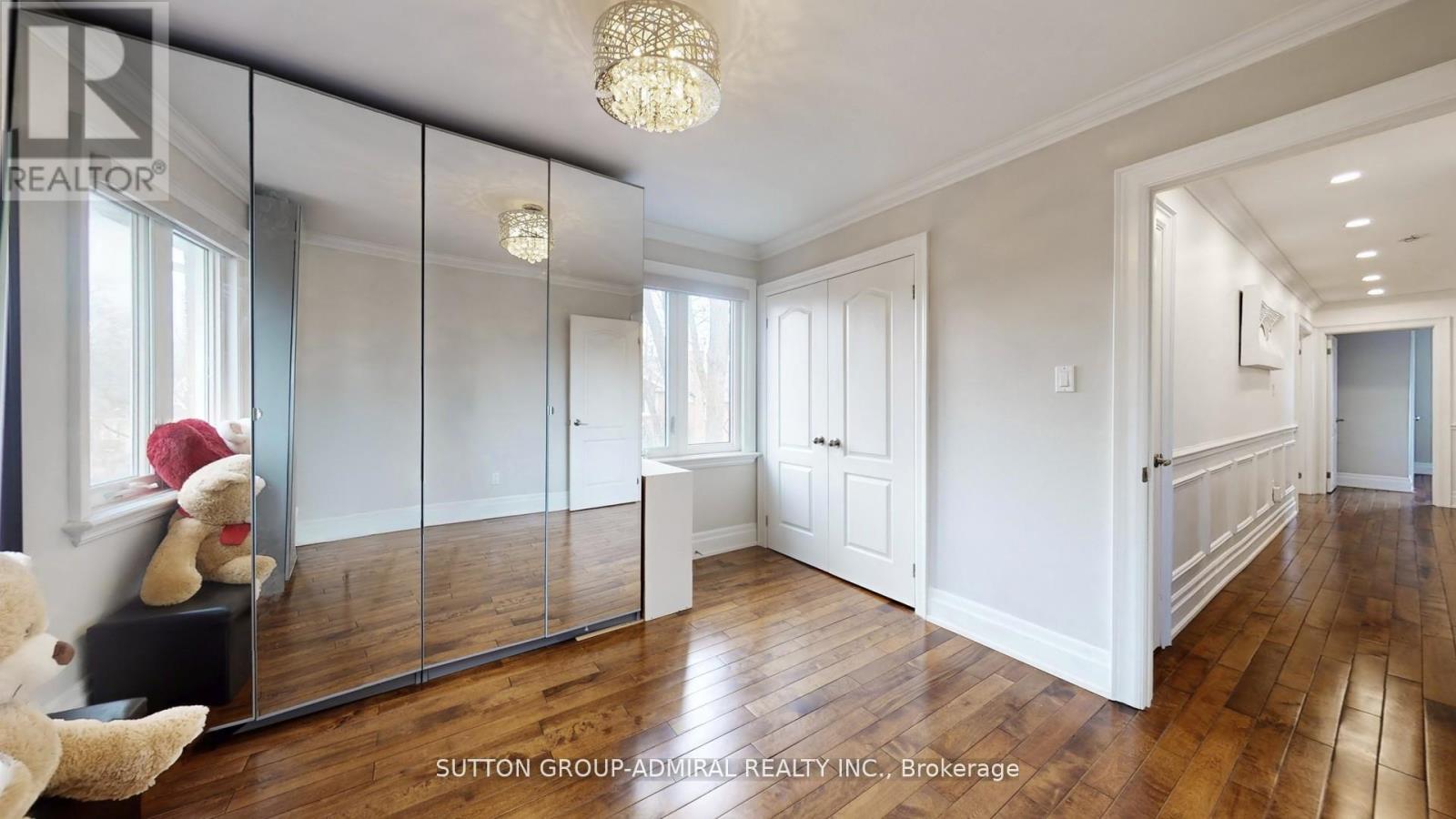 8 COLLEEN STREET - 36