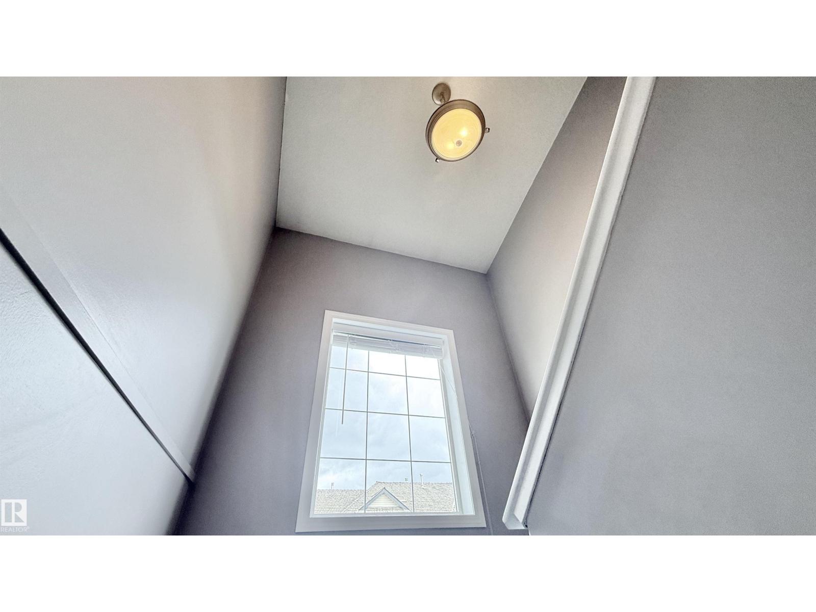 #9 225 BLACKBURN DR E SW - 16
