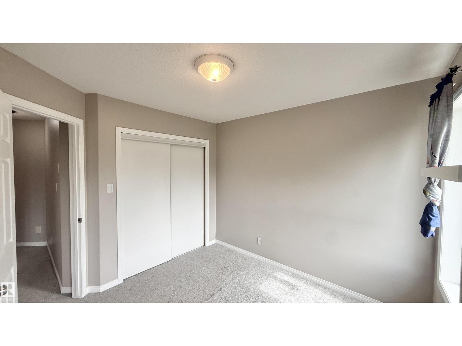 #9 225 BLACKBURN DR E SW - 23