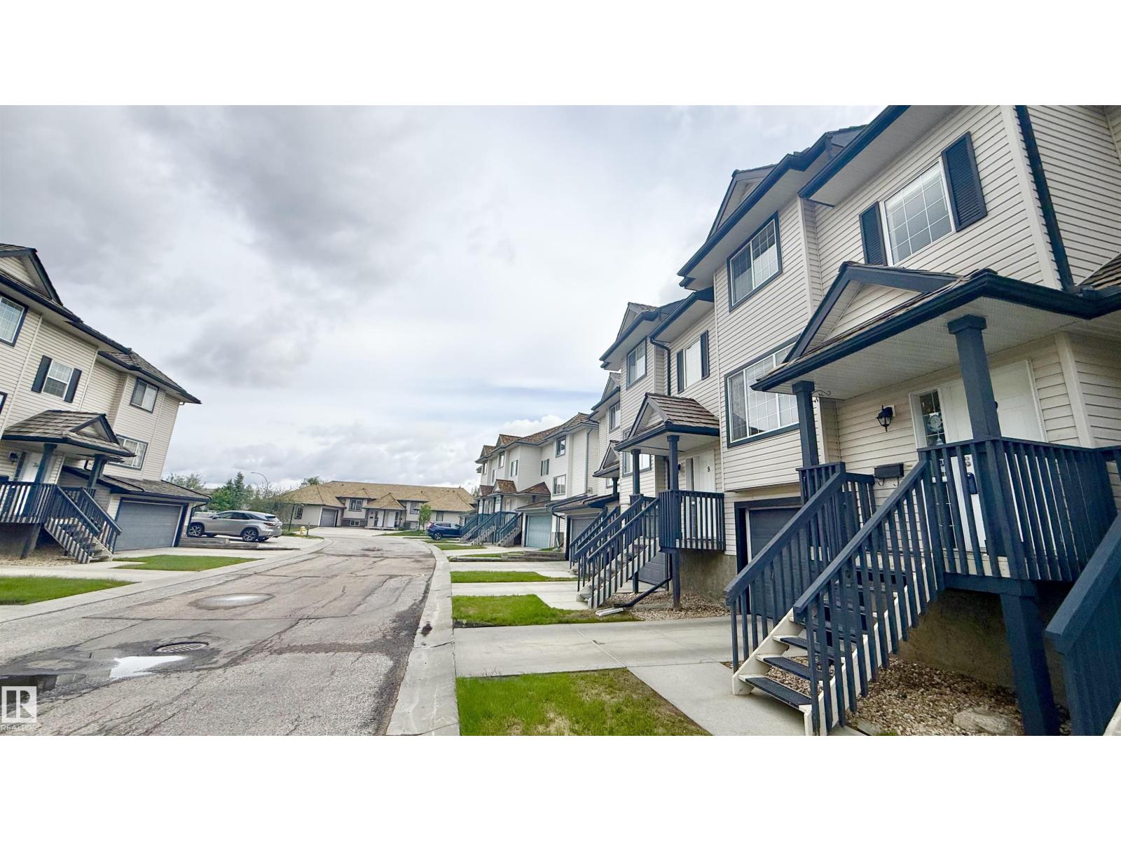 #9 225 BLACKBURN DR E SW - 37