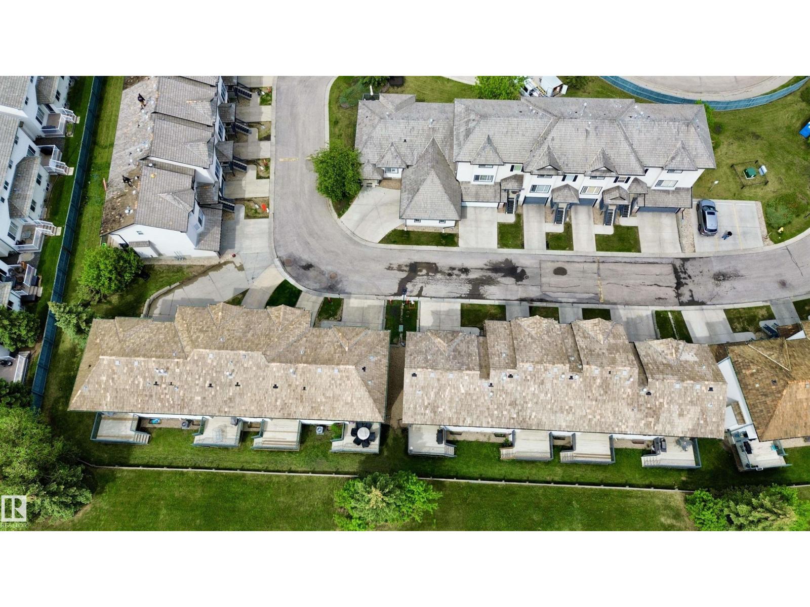 #9 225 BLACKBURN DR E SW - 39