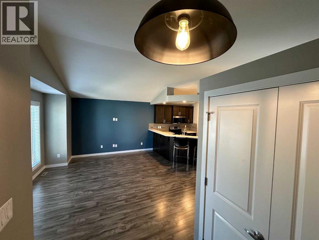 240 Lasalle Terrace W - photo 2