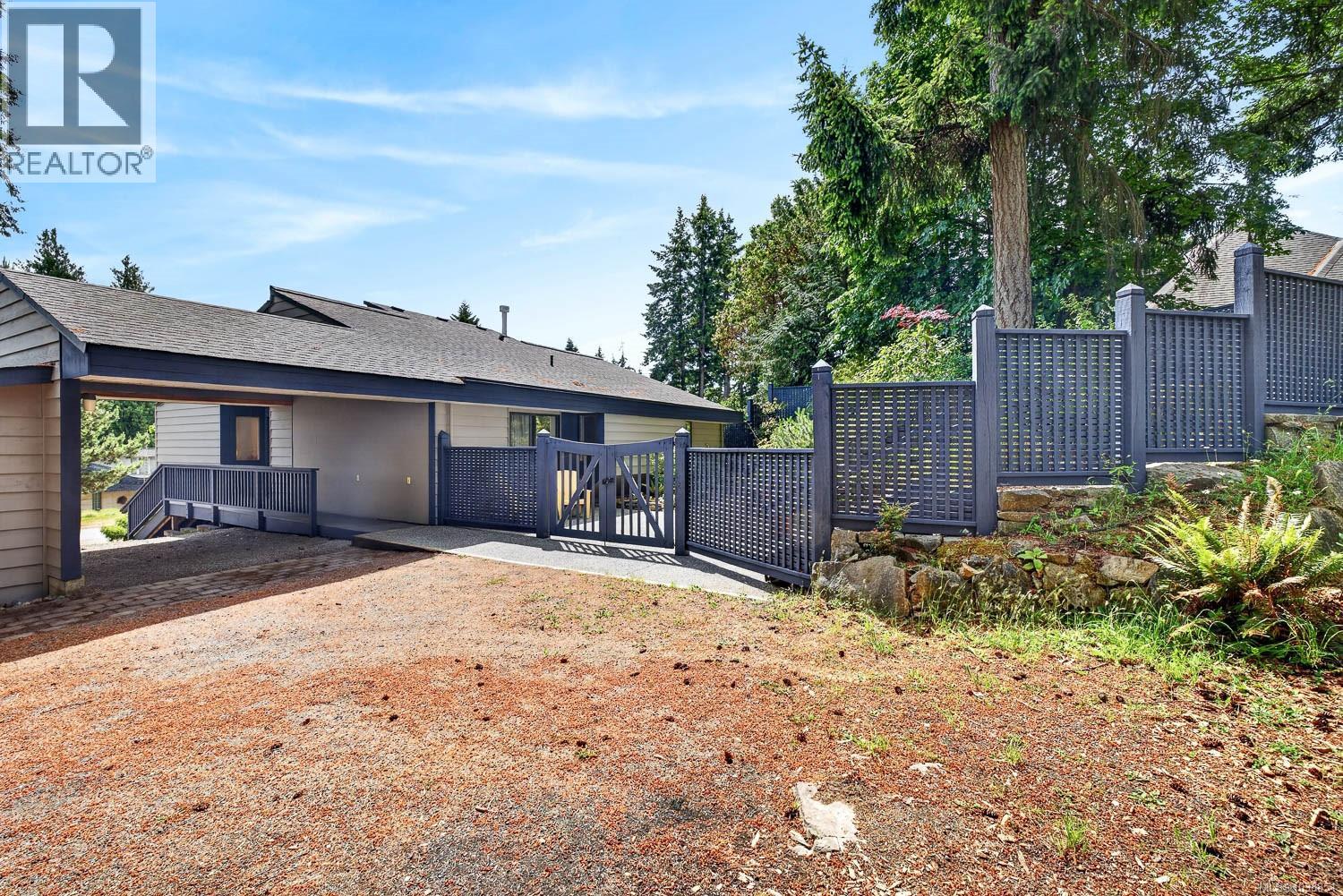 102 Village Terr - 5