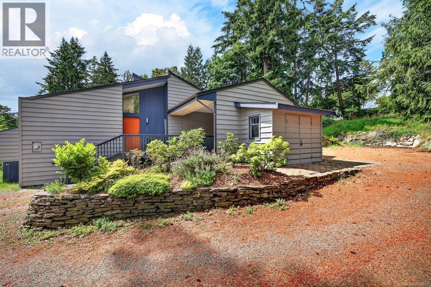 102 Village Terr - 4