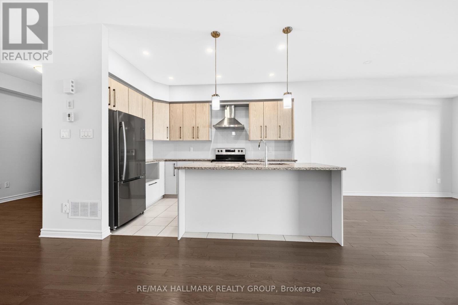 720 MIIKANA ROAD — photo 13 of 42