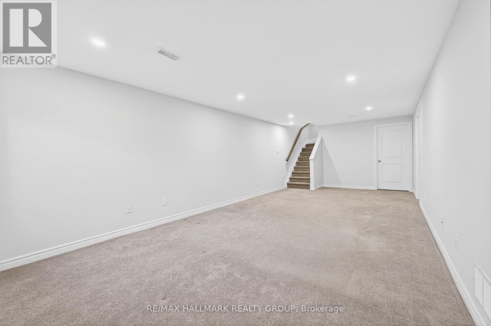 720 MIIKANA ROAD — photo 39 of 42