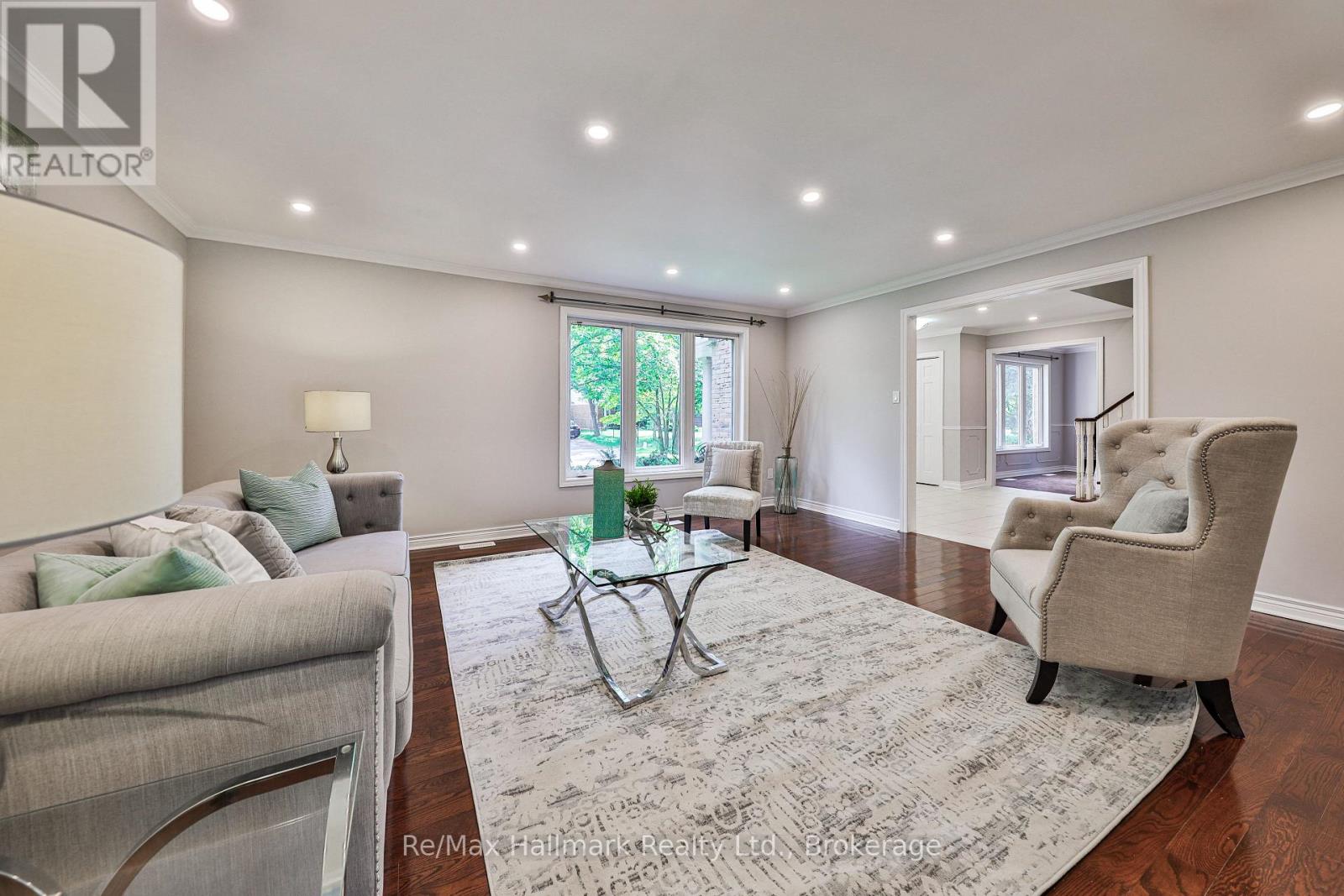 2255 BETHNAL GREEN ROAD - Image 9
