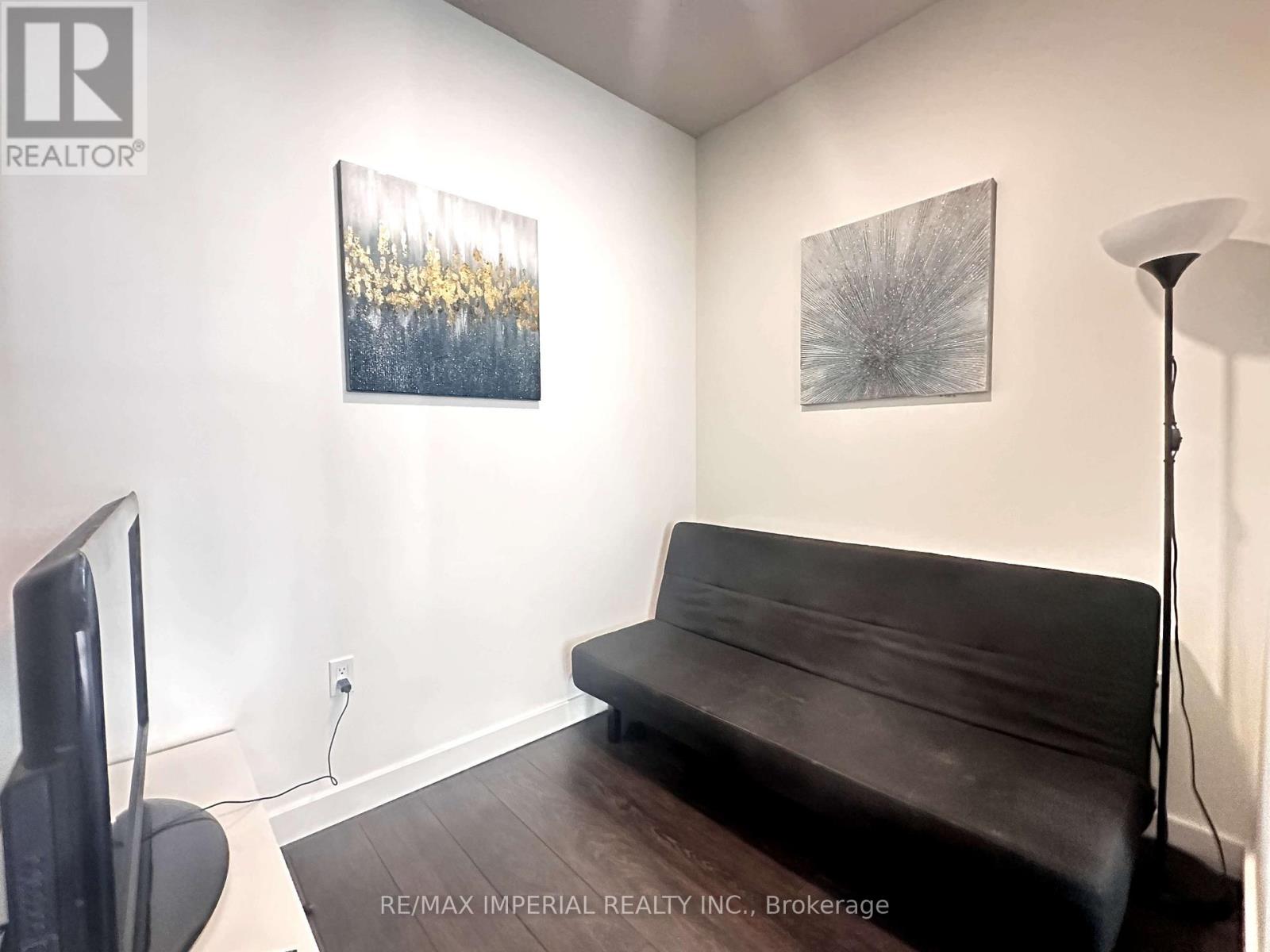 #2601 95 MCMAHON DRIVE - 16