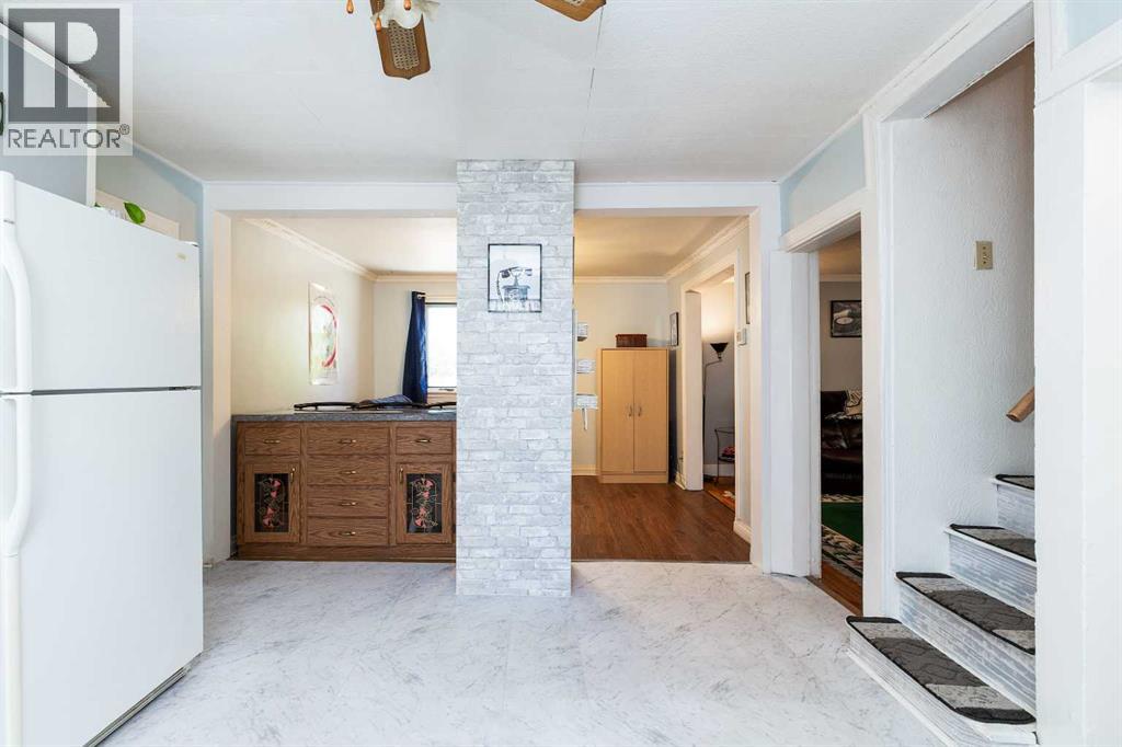 432 12A Street N — photo 10