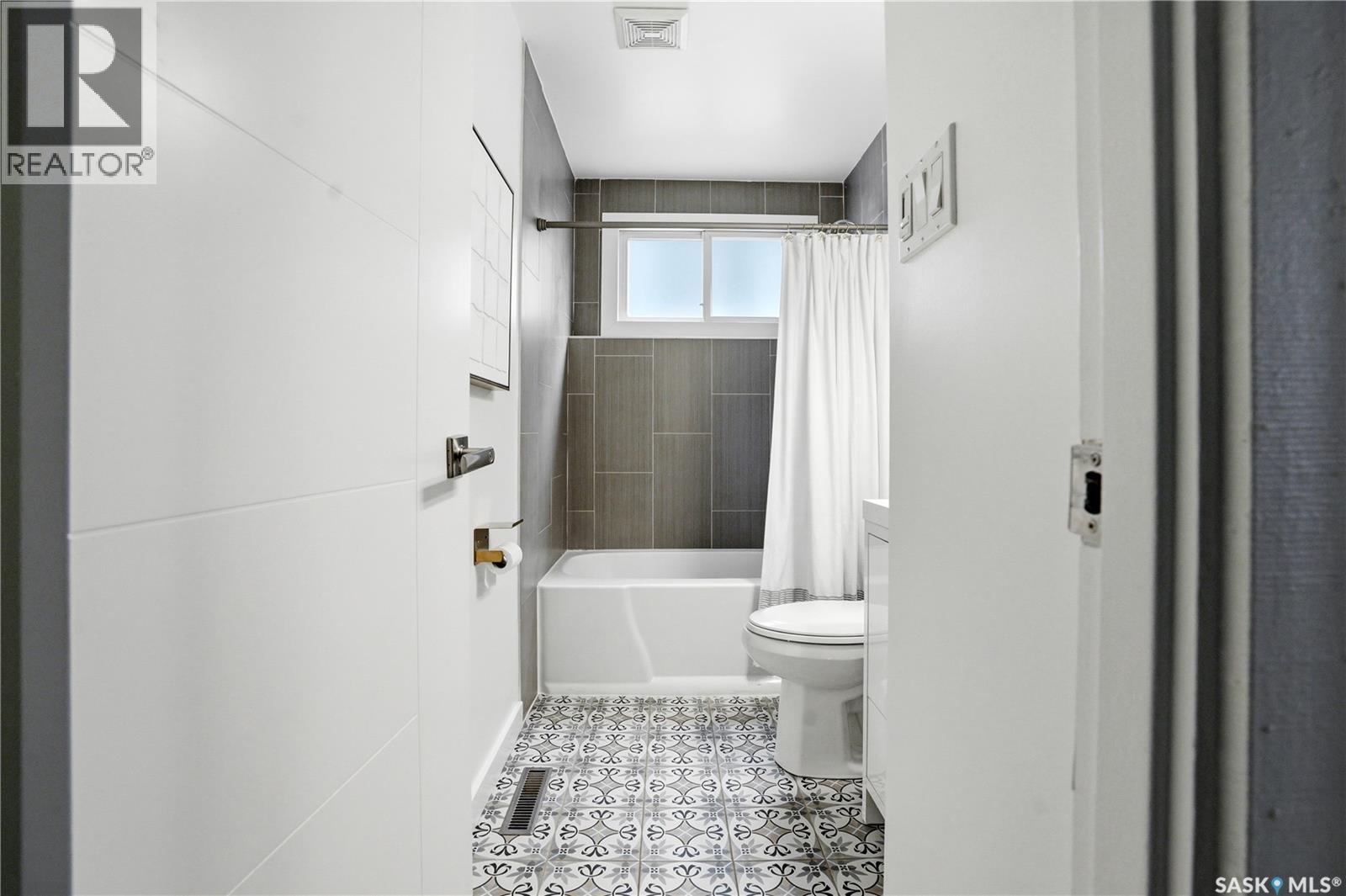 901 Glasgow STREET — photo 32