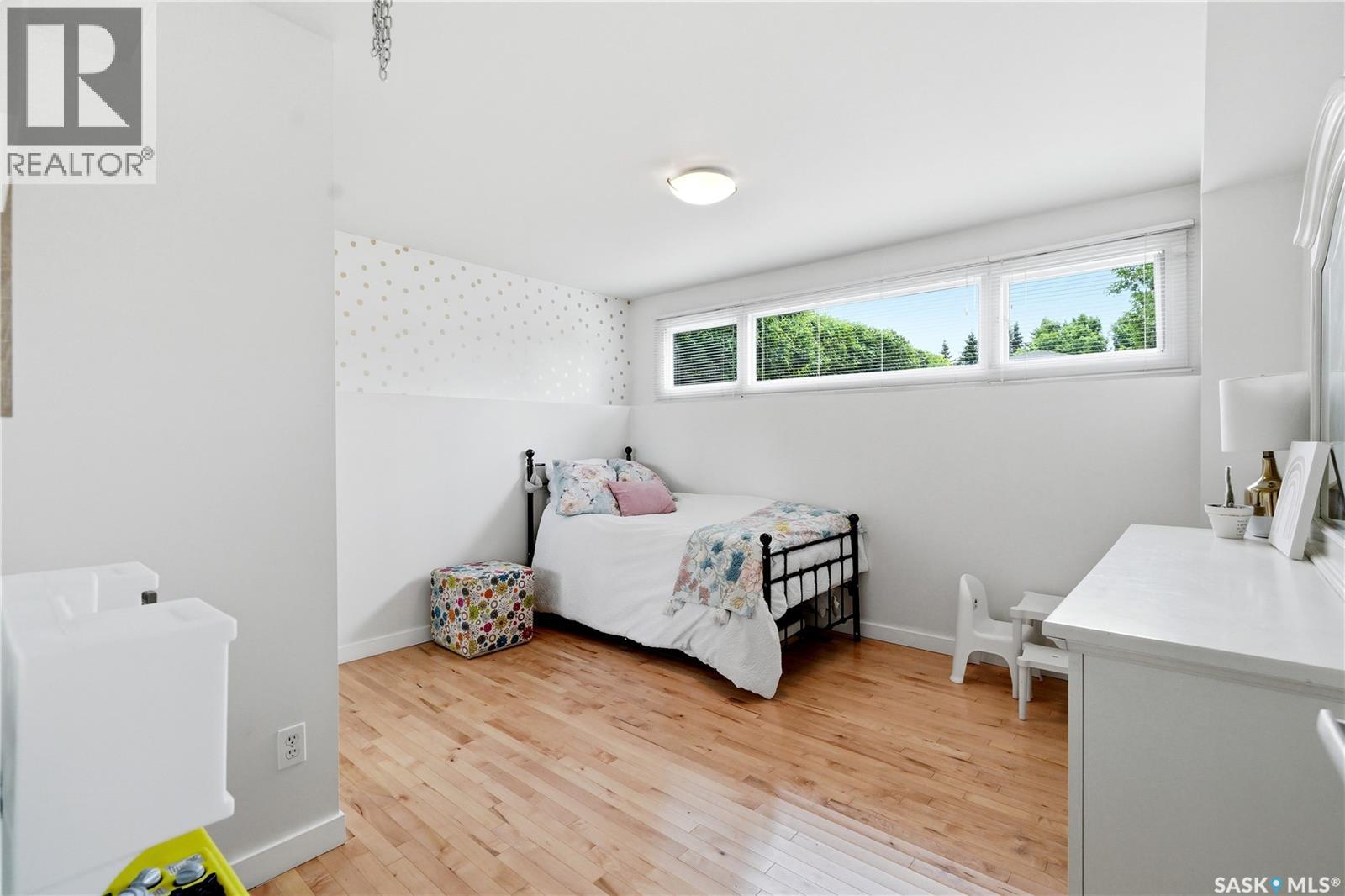 901 Glasgow STREET — photo 34