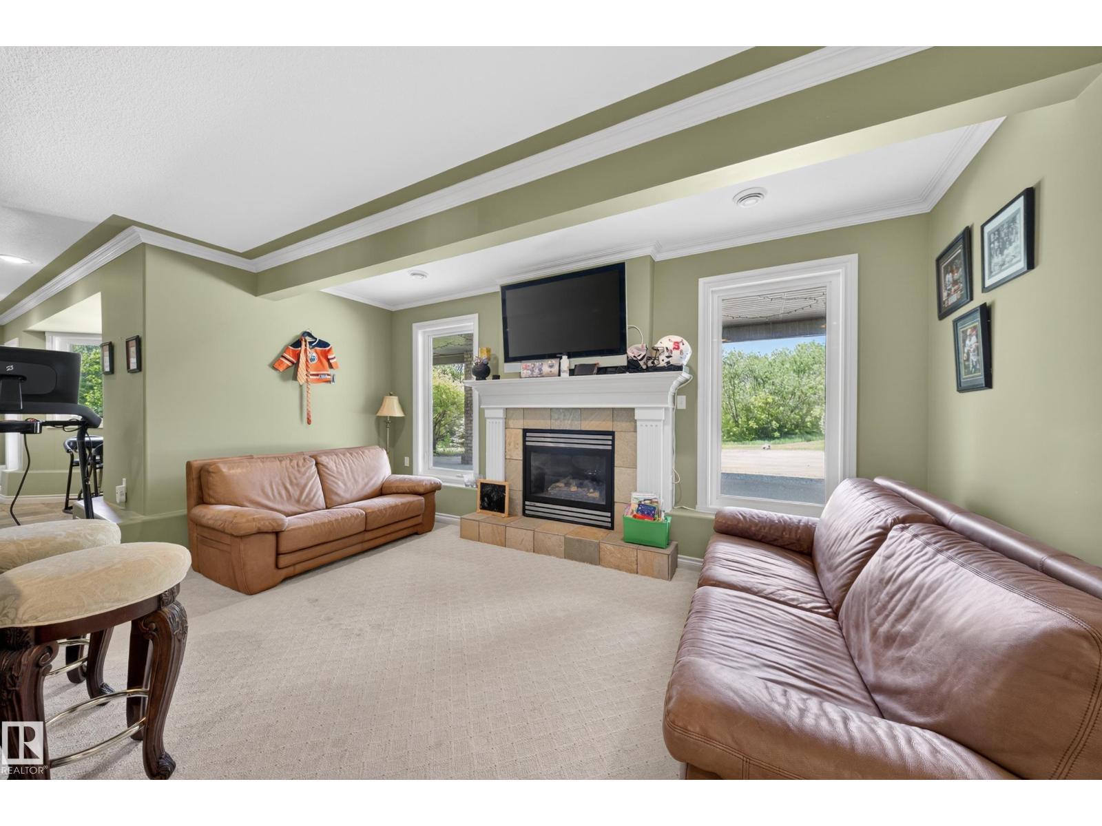 #50 52216 RGE ROAD 233 - 69