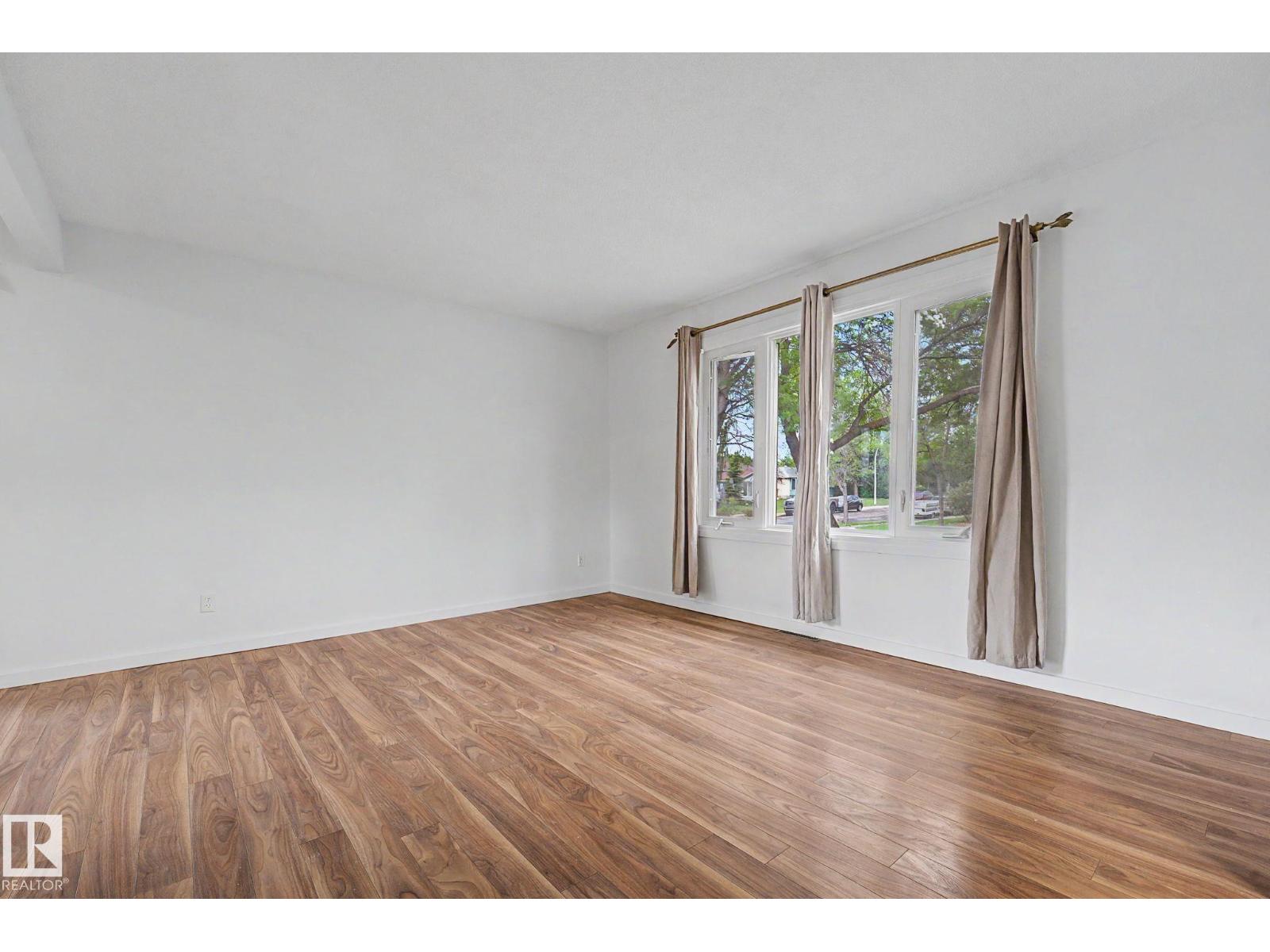 10731 163 ST NW — photo 7