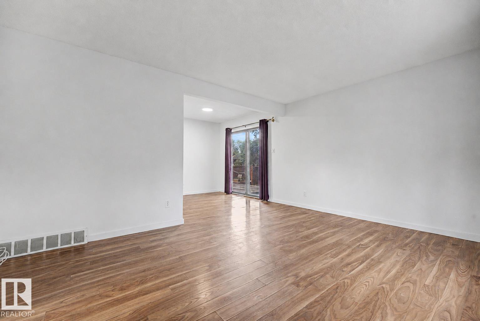 10731 163 ST NW — photo 8