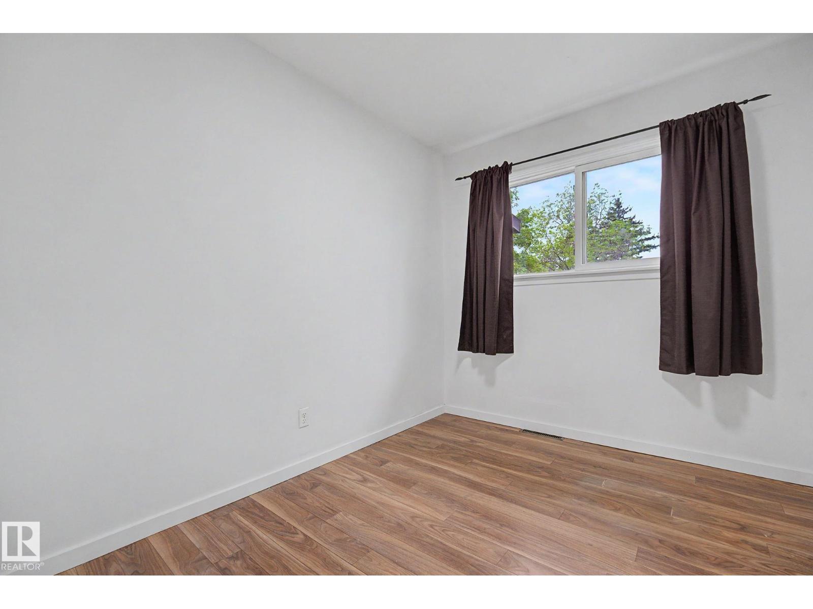 10731 163 ST NW — photo 15