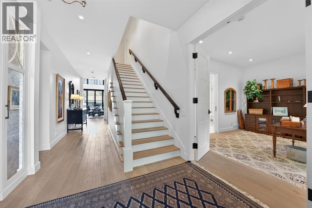 3021 3 Street SW - photo 3