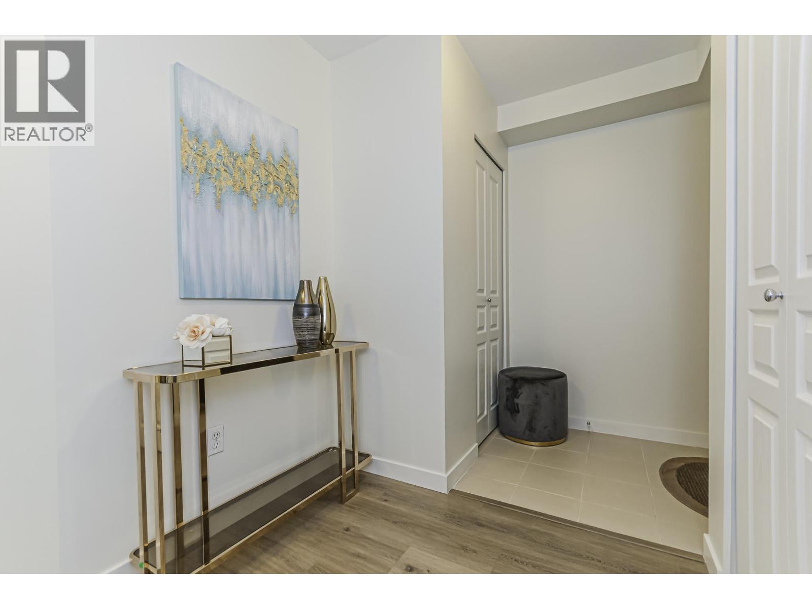 #205-9500 ODLIN Road, Richmond